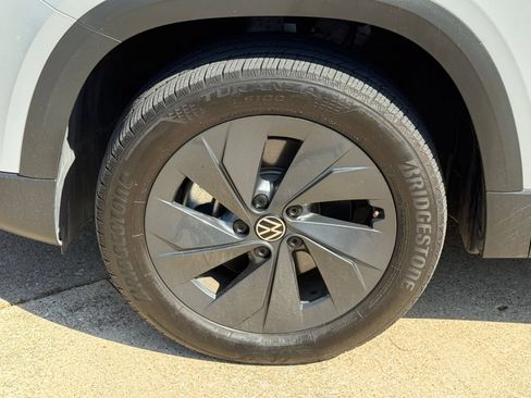 Used 2026 Volkswagen Taos S FWD image 25