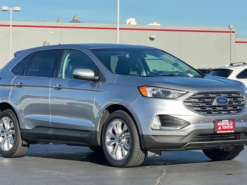 Used 2022 Ford Edge Titanium image 5