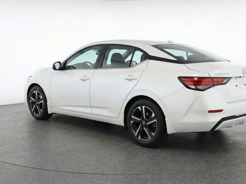 Used 2025 Nissan Sentra SV FWD image 6