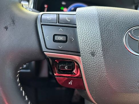 Certified 2025 Toyota Camry SE FWD image 21
