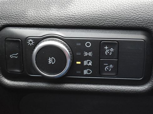 Used 2023 Ford Explorer Limited AWD/4WD image 20