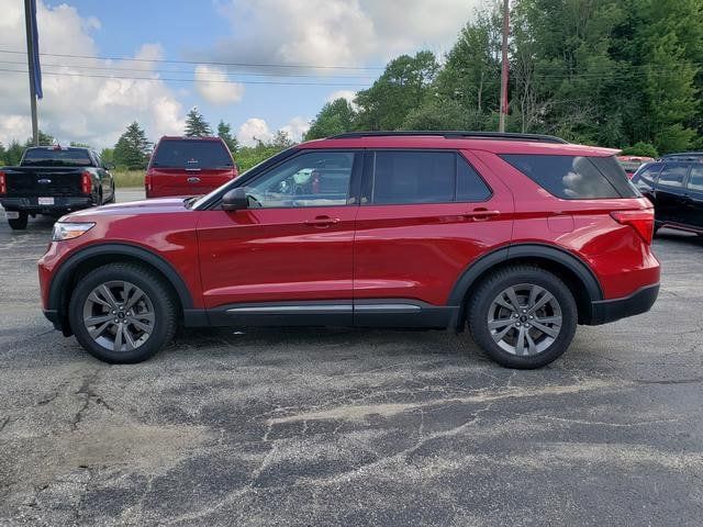 Used 2021 Ford Explorer XLT w/ Equipment Group 202A AWD/4WD image 4