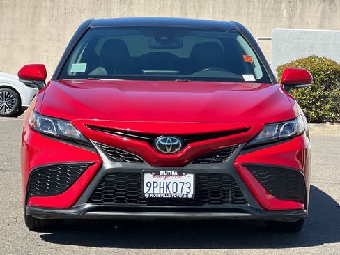 Used 2022 Toyota Camry SE FWD image 10
