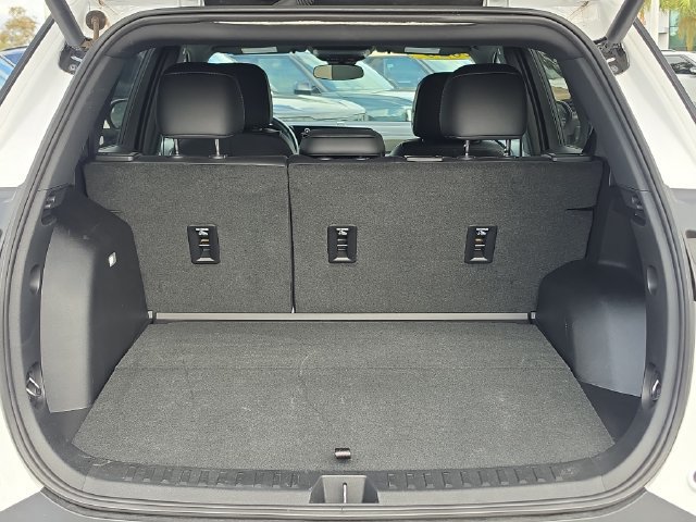 Used 2026 Chevrolet Equinox LT w/ Convenience Package II FWD image 6