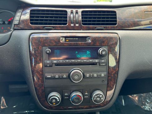 Used 2013 Chevrolet Impala LS FWD image 18