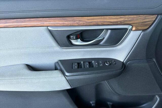 Used 2017 Honda CR-V EX image 11