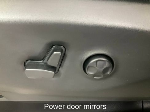 Certified 2023 Chrysler Pacifica Limited image 29