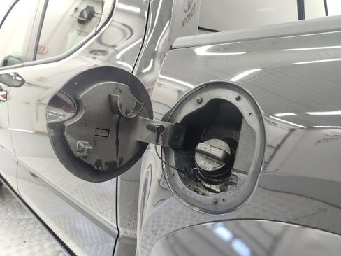 Certified 2025 Toyota Tacoma Limited image 23