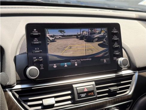 Used 2018 Honda Accord EX image 50