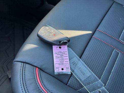 New 2026 GMC Sierra 1500 AT4 w/ Technology Package image 36