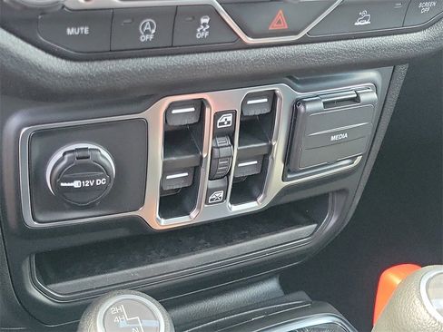 New 2025 Jeep Wrangler Sport S image 28