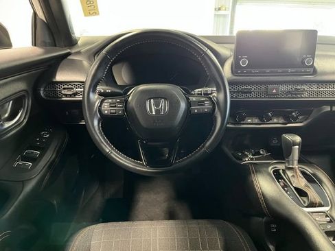 Used 2025 Honda HR-V Sport image 21