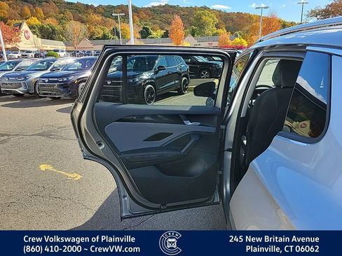 New 2026 Volkswagen Tiguan SE image 47
