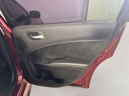 Used 2017 Dodge Charger R/T image 28
