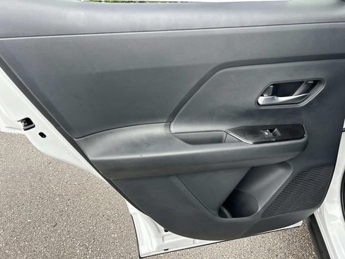 New 2026 Nissan Kicks SR FWD image 19