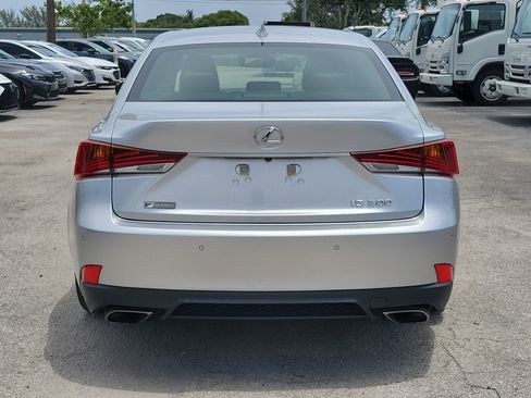 Used 2019 Lexus IS 300 F Sport w/ F Sport Package RWD image 4