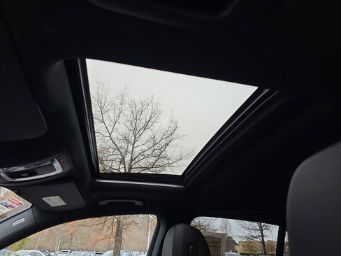 Certified 2023 Mercedes-Benz GLE 350 4MATIC w/ AMG Line Exterior image 28