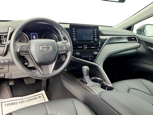 Used 2023 Toyota Camry SE image 12
