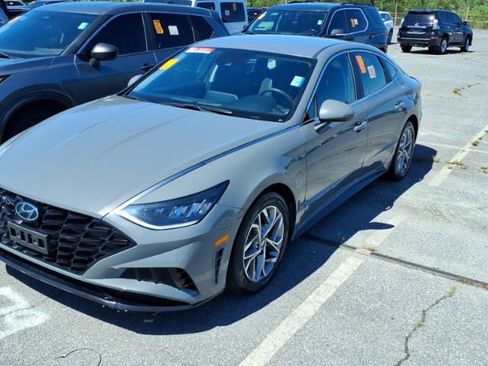 Used 2021 Hyundai Sonata SEL FWD image 1