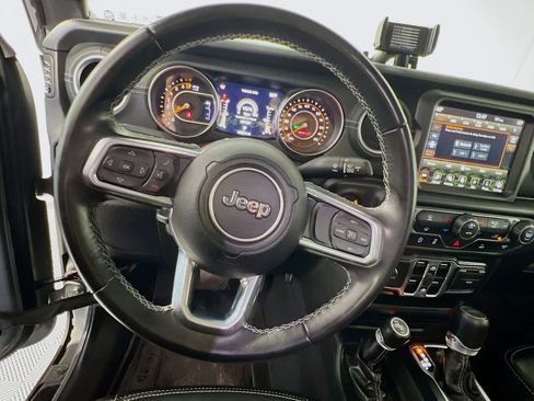 Used 2022 Jeep Gladiator Overland w/ Popular Equipment Package image 11