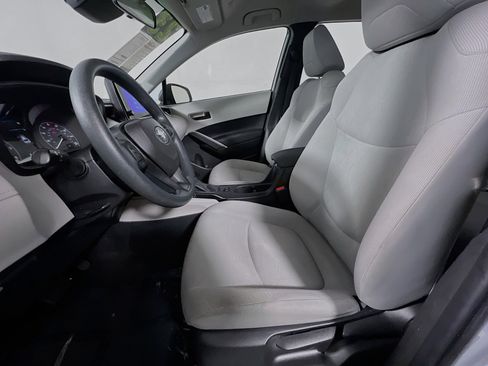 Used 2023 Toyota Corolla Cross L image 15
