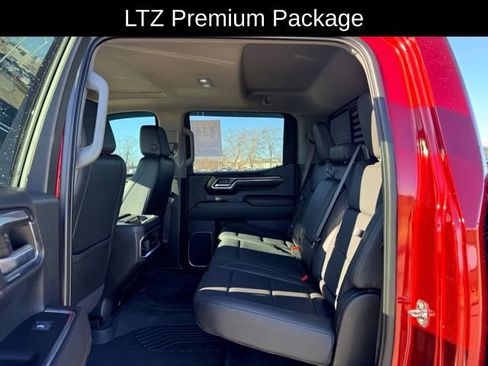 Used 2024 Chevrolet Silverado 1500 LTZ w/ LTZ Premium Package image 9