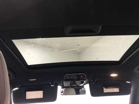 Used 2023 Mercedes-Benz C 300 4MATIC Sedan image 29