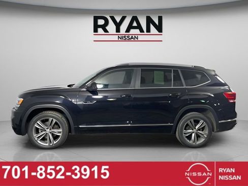 Used 2019 Volkswagen Atlas SE w/ Towing Package image 10