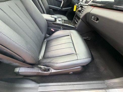 Used 2010 Mercedes-Benz E 550 Sedan image 53