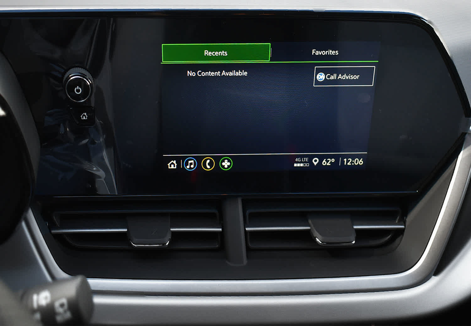 New 2026 Chevrolet Trax RS w/ Driver Confidence Package FWD image 17