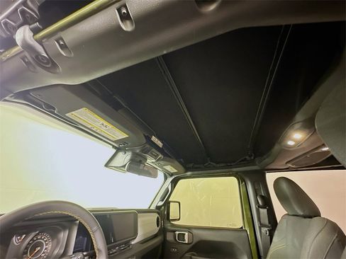 Used 2024 Jeep Wrangler Sport S image 13