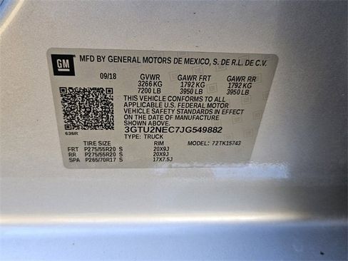 Used 2018 GMC Sierra 1500 SLT w/ SLT Premium Package image 18