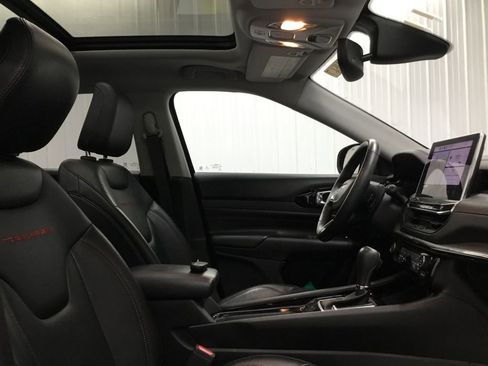 Used 2022 Jeep Compass Trailhawk w/ Trailhawk Elite Group AWD/4WD image 21