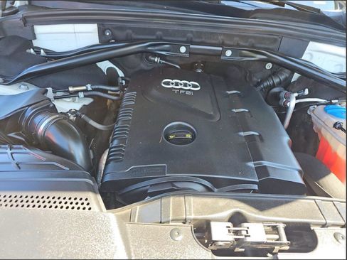 Used 2017 Audi Q5 2.0T Premium Plus w/ Technology Package AWD/4WD image 16