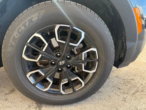 Used 2022 Hyundai Santa Cruz SEL Premium image 11