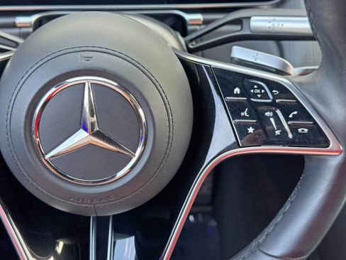 Used 2022 Mercedes-Benz S 500 4MATIC w/ AMG Line Package image 25