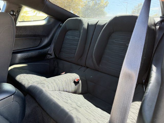 Used 2015 Ford Mustang Coupe RWD image 24