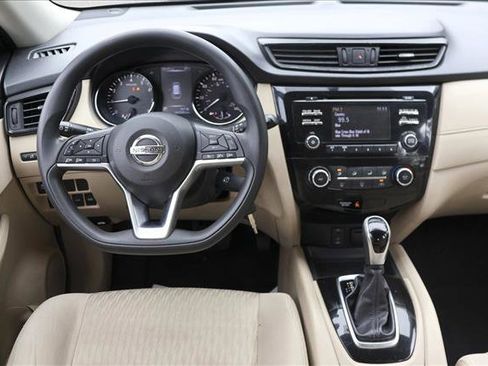Used 2017 Nissan Rogue S AWD/4WD image 23