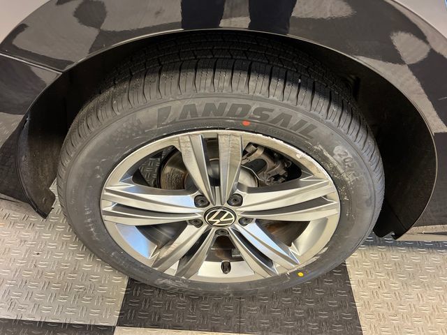 Certified 2024 Volkswagen Jetta SE FWD image 14