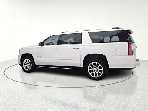 Used 2018 GMC Yukon XL Denali AWD/4WD image 5
