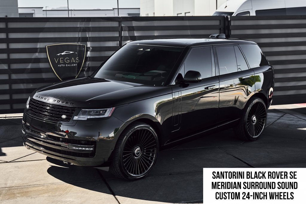 Used 2024 Land Rover Range Rover SE AWD/4WD image 1