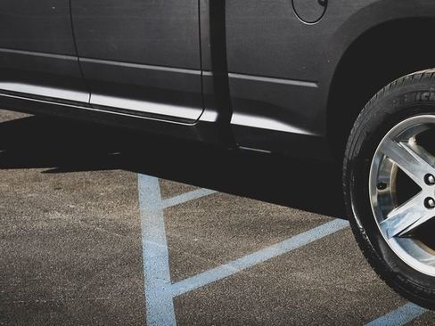 Used 2017 RAM 1500 Express image 16