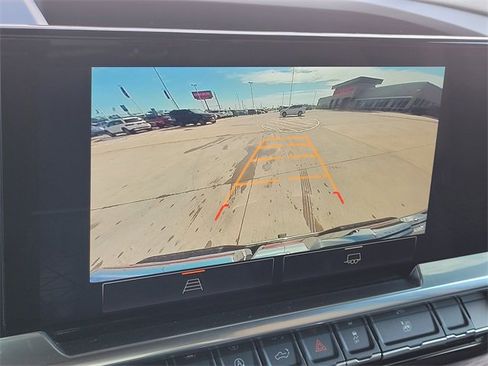 Used 2023 GMC Sierra 1500 SLT image 17