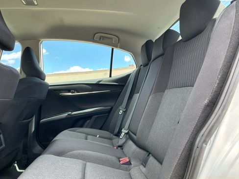 Used 2025 Toyota Camry LE FWD image 18