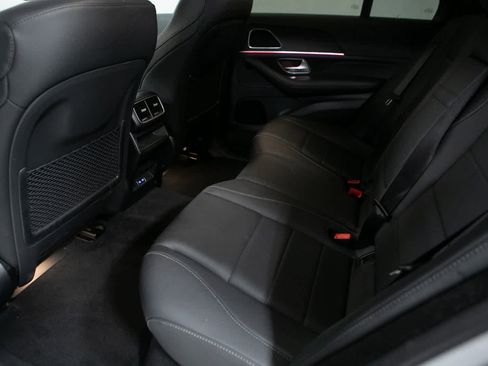 Used 2025 Mercedes-Benz GLE 450e 4MATIC image 23