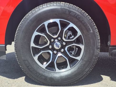 Used 2023 Ford Expedition XLT RWD image 7