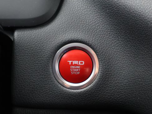 Used 2022 Toyota Tundra Limited image 33