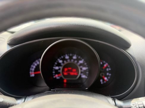 Used 2015 Kia Soul FWD image 14