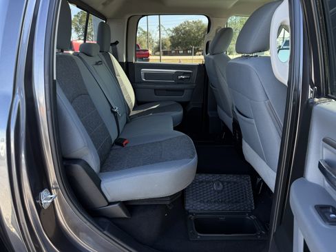 Used 2019 RAM 1500 Lone Star image 32