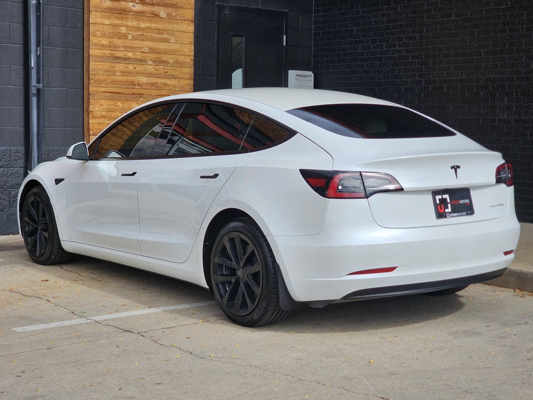 Used 2022 Tesla Model 3 Long Range AWD/4WD image 3